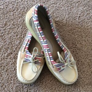 Sperry women’s boat shoes